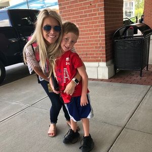 Meet your Posher, Grayson